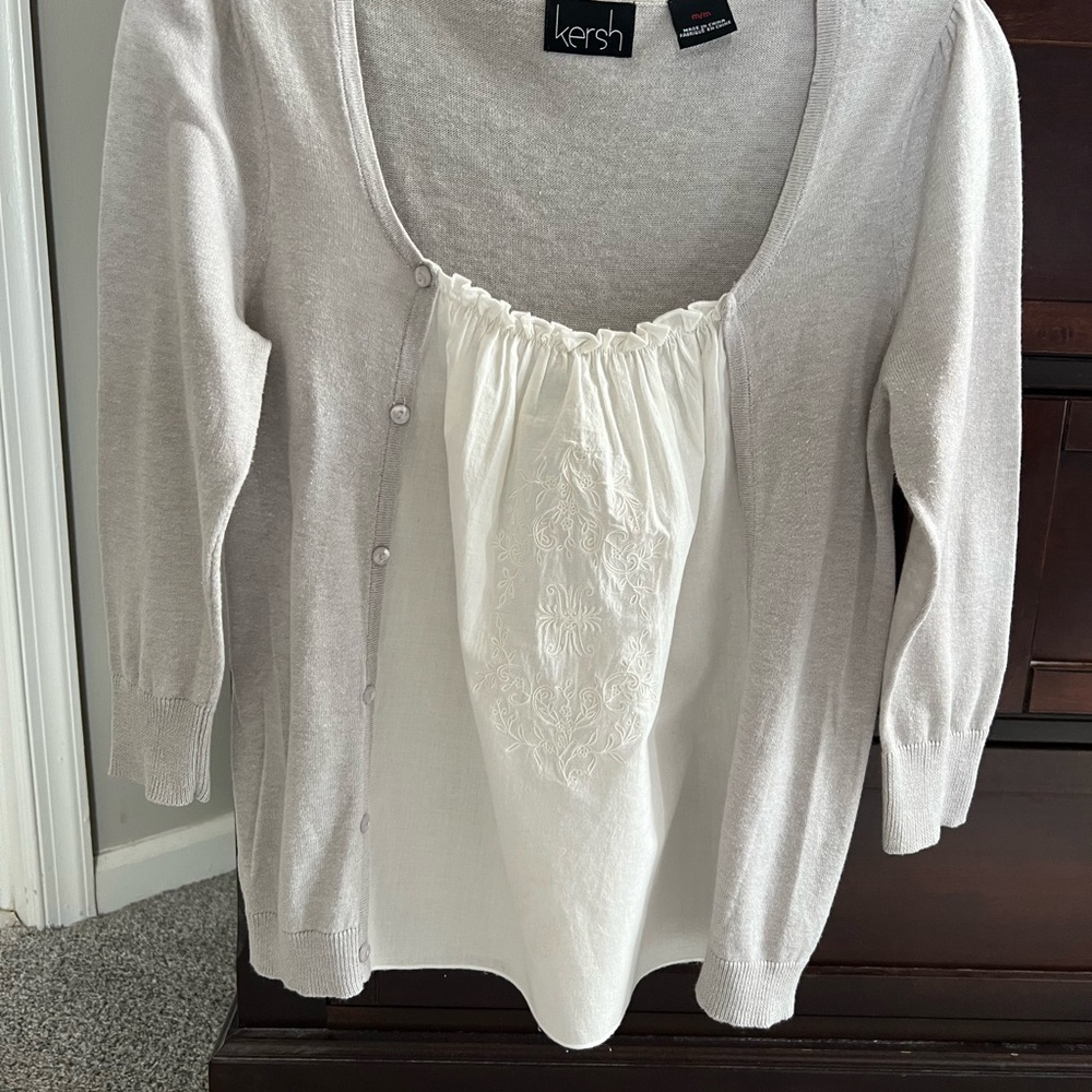 Kersh Light Gray Cardigan with White Embroidered Detail size M